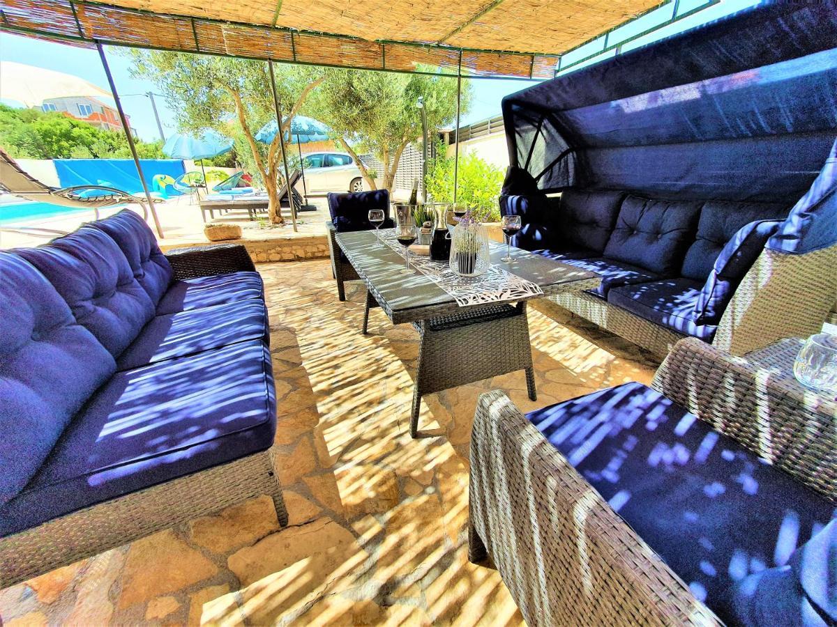 Villa Spark With Heated Pool In Rogoznica Зечево Экстерьер фото