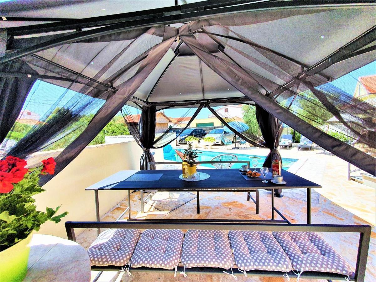 Villa Spark With Heated Pool In Rogoznica Зечево Экстерьер фото